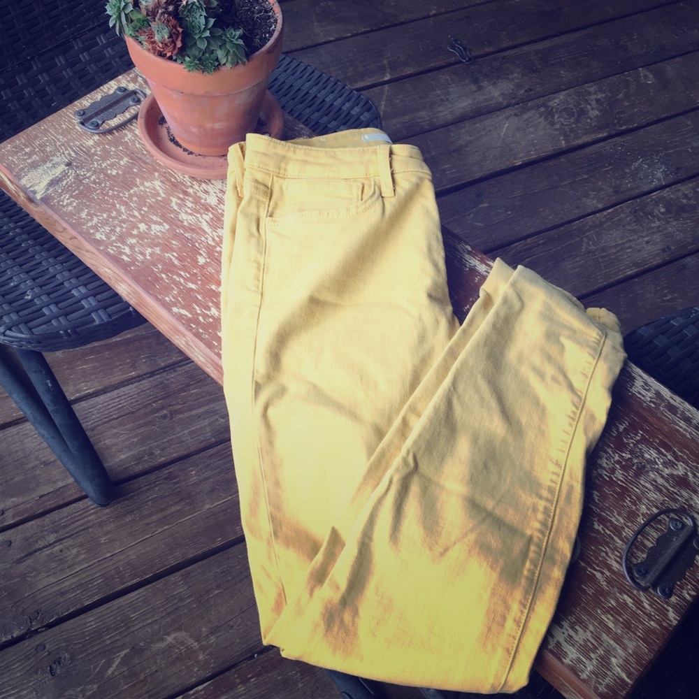 Mustard Yellow - Joe’s Jeans - Size 29